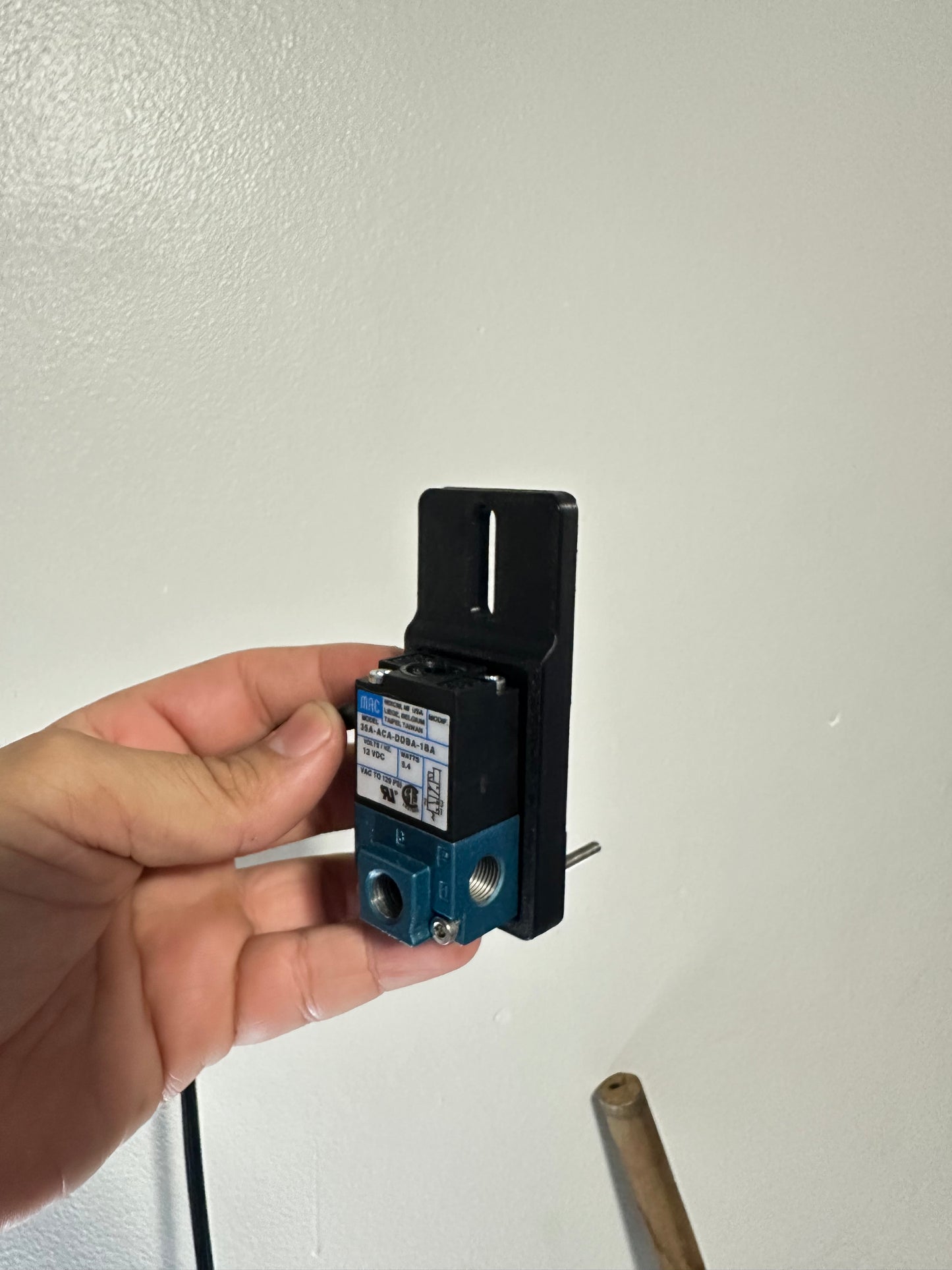Premium Universal Mount for MAC Valve 3 Port