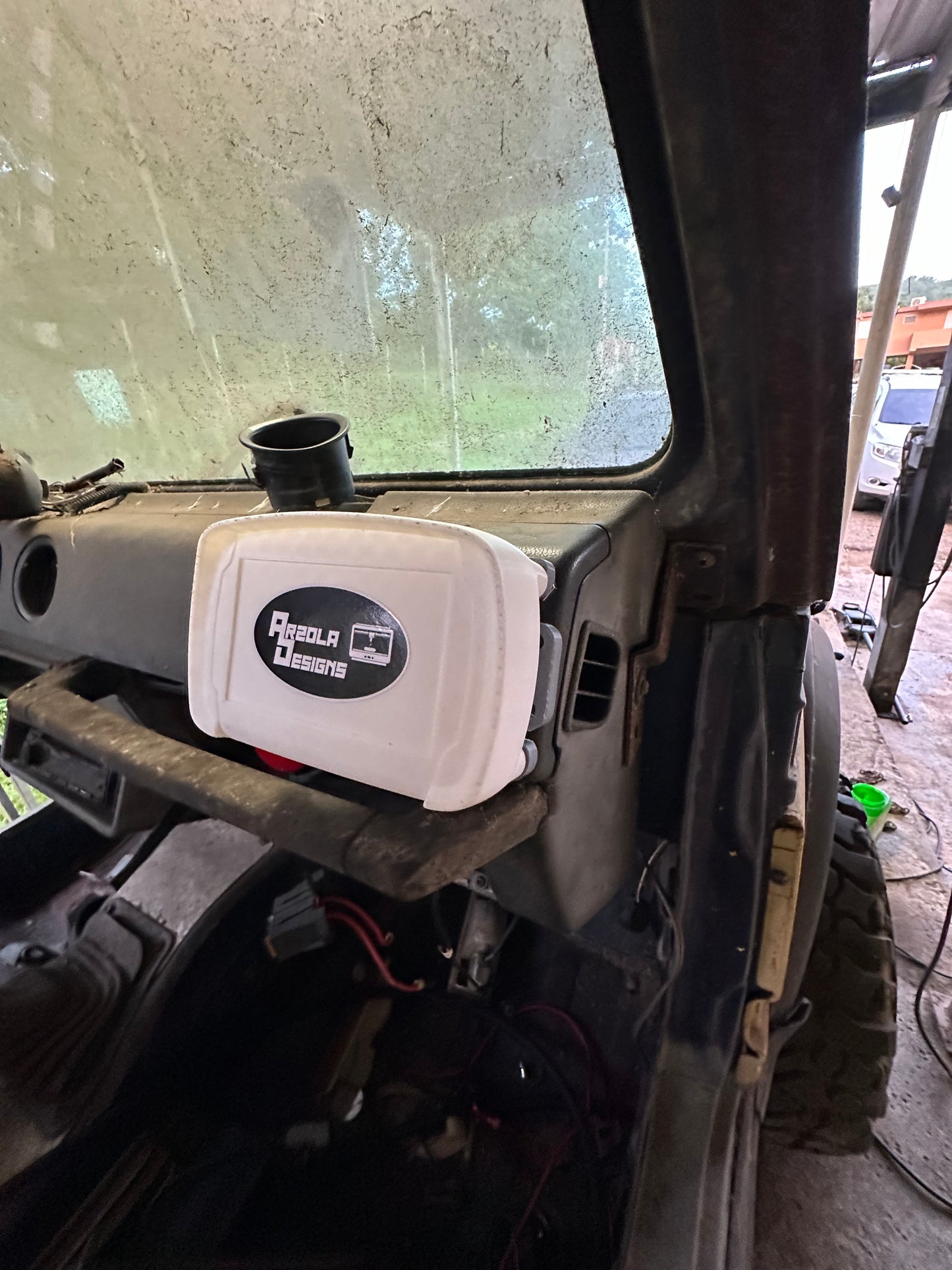 Suzuki Samurai 1985-1988 A/C Pod Mount