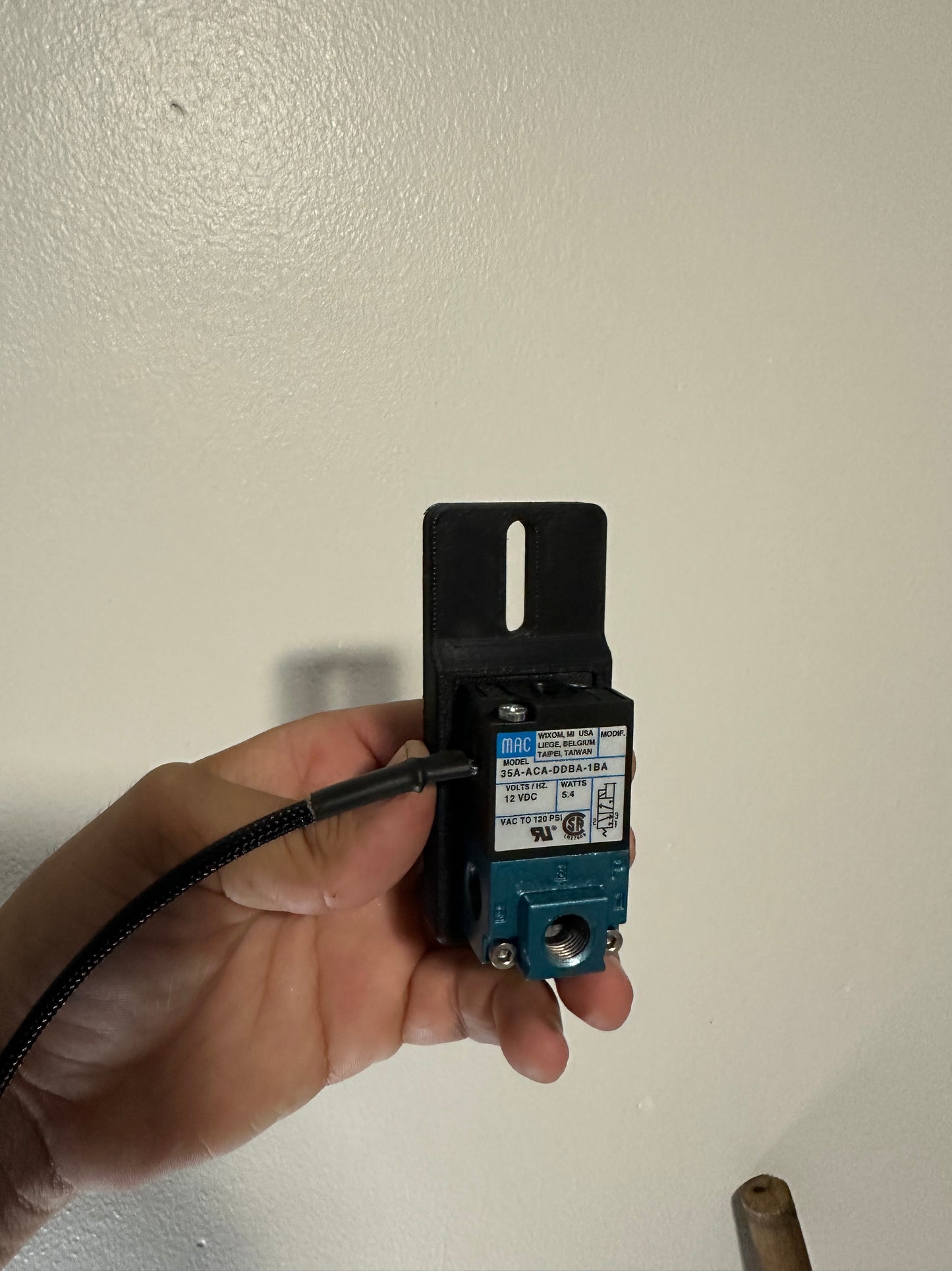 Premium Universal Mount for MAC Valve 3 Port
