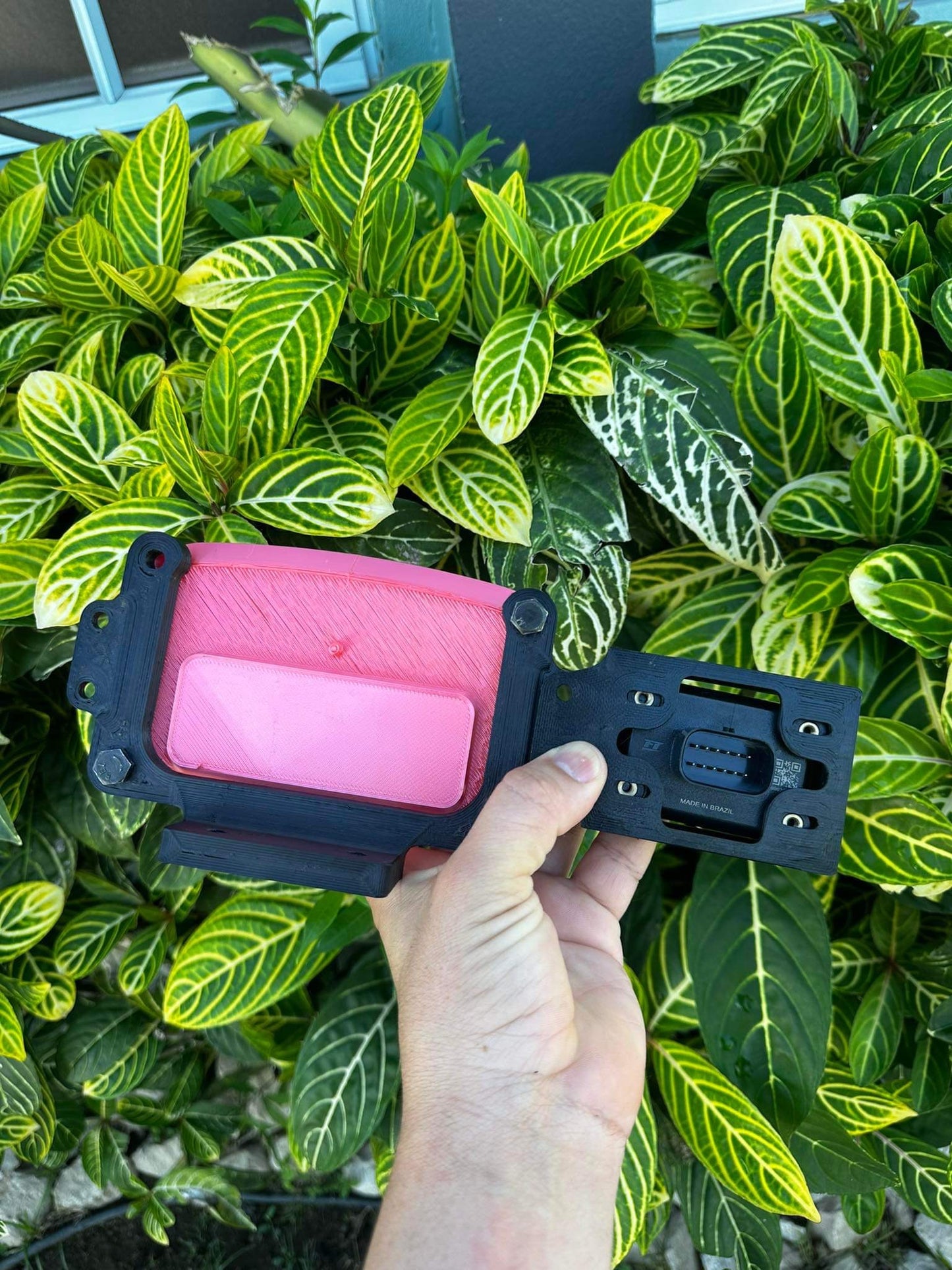 Premium Universal 90° Mount