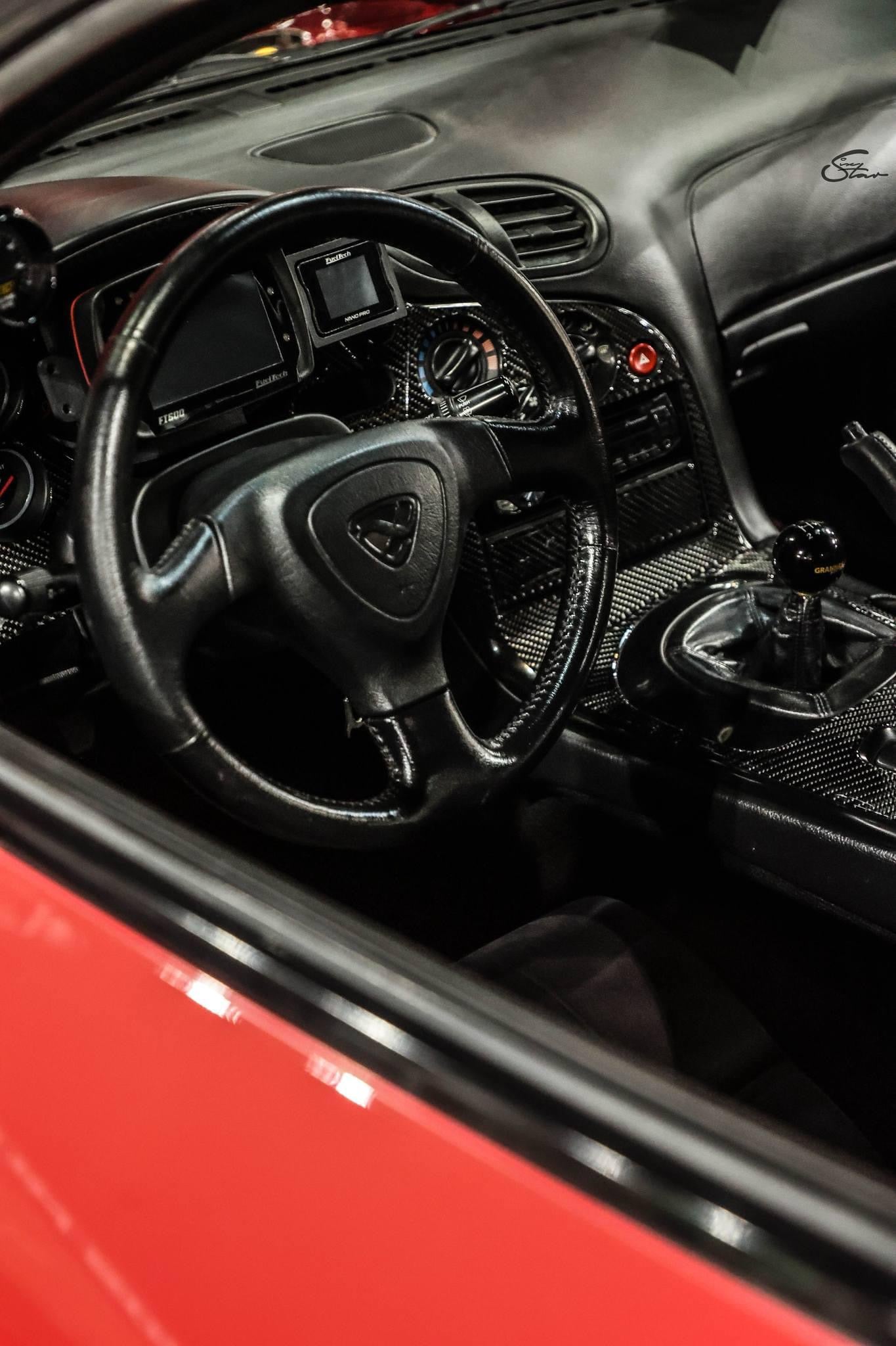 Premium Universal 90° Mount