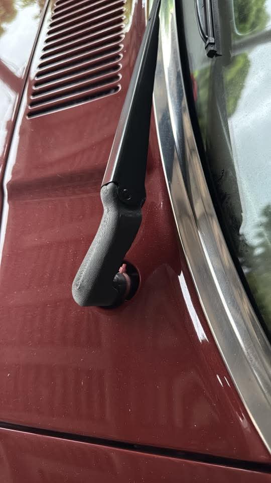 3D Printed Premium Windshield Cover for Toyota Corolla KE70, KE71, KE72 (1980-1983)